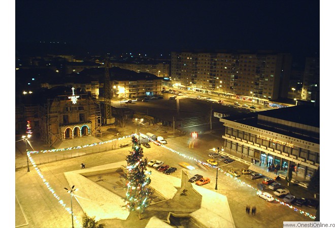 Decembrie 2004