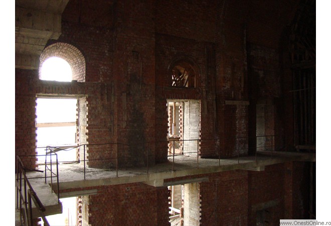 Decembrie 2007