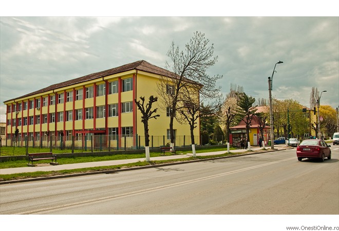 Colegiul Petru Poni