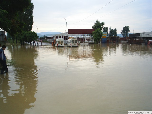 2005 - Inundatii - Urmele dezastrului 11