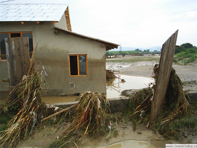 2005 - Inundatii - Urmele dezastrului 34