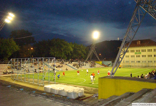 2008