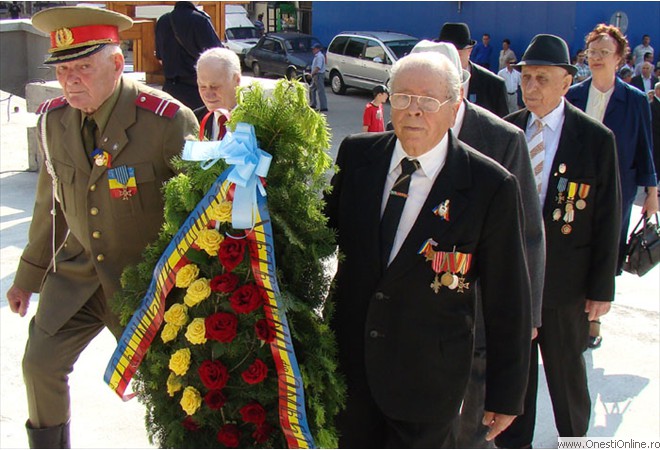 2008