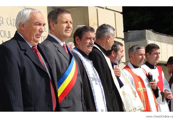 2008