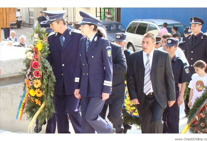 2008